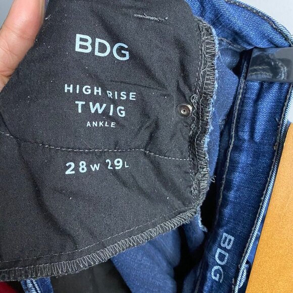 BDG Women's High Rise Twig Ankle Jeans - Picture 6 of 9